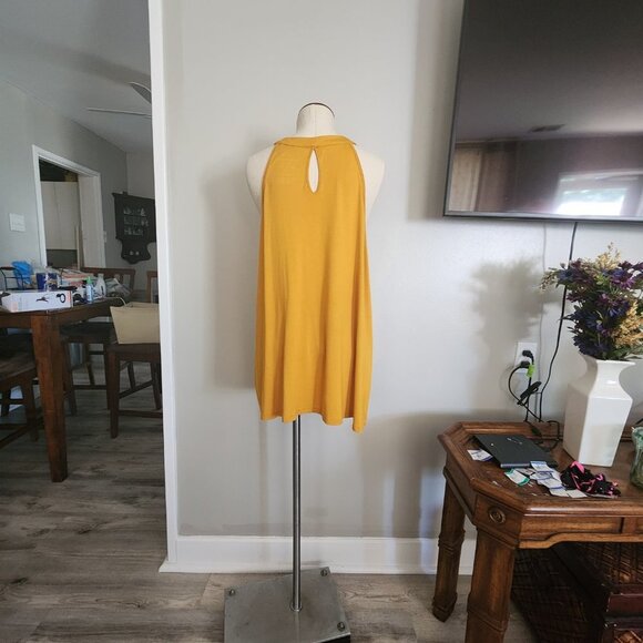 S1086 TORRID SUPER SOFT DESIGNER TANK TOP - Picture 2 of 4